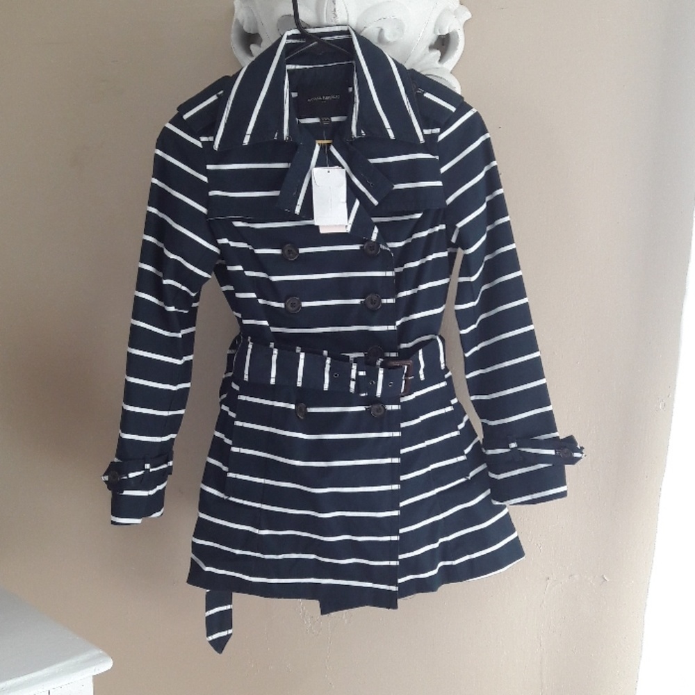 Banana Republic Trench Coat navy white